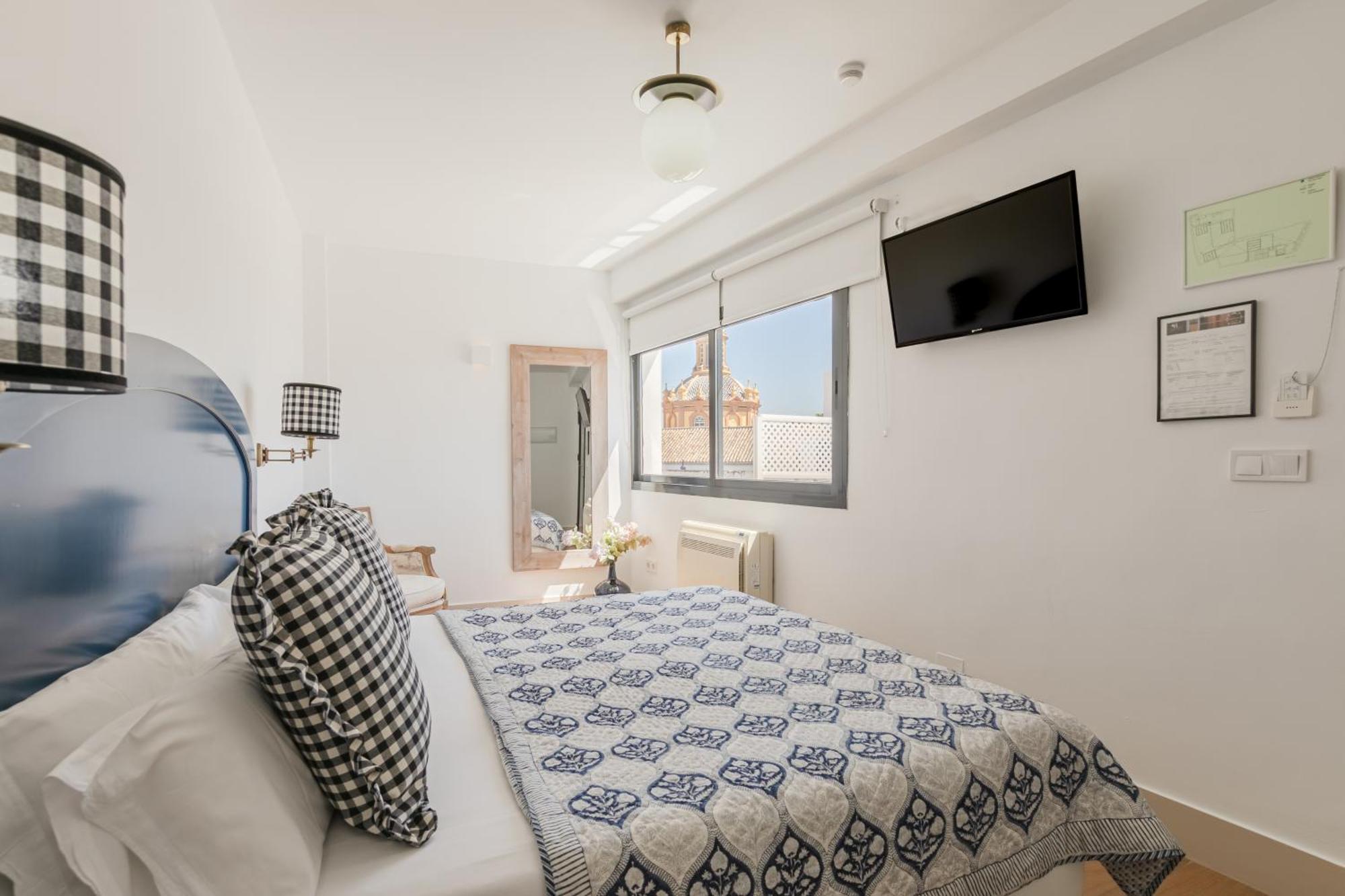 Nuea Cicerone Hotel Севиля Екстериор снимка