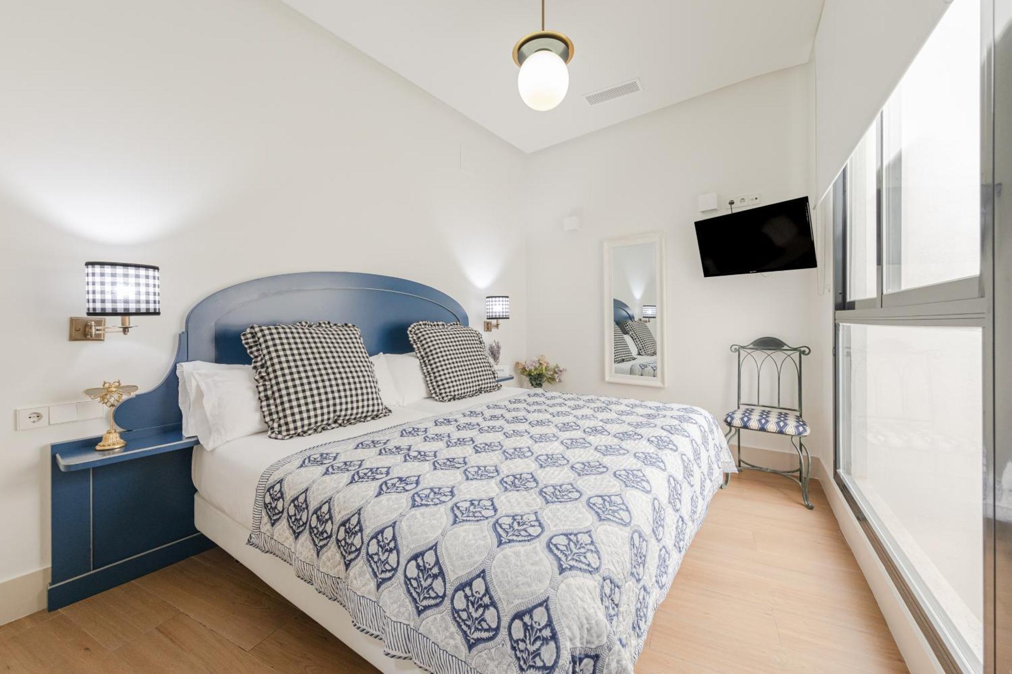 Nuea Cicerone Hotel Севиля Екстериор снимка