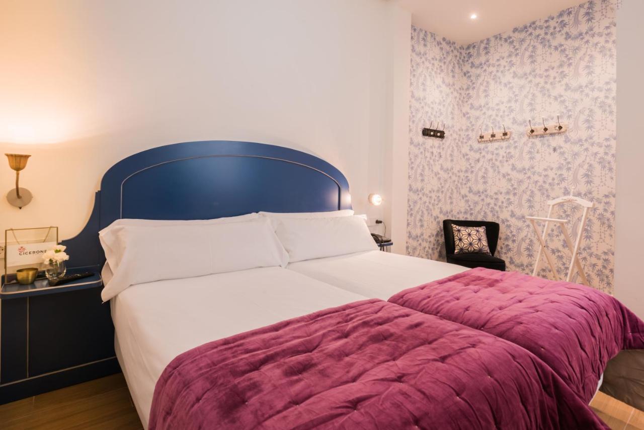 Nuea Cicerone Hotel Севиля Екстериор снимка