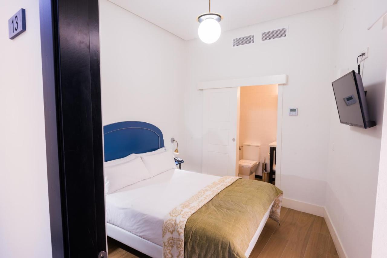 Nuea Cicerone Hotel Севиля Екстериор снимка