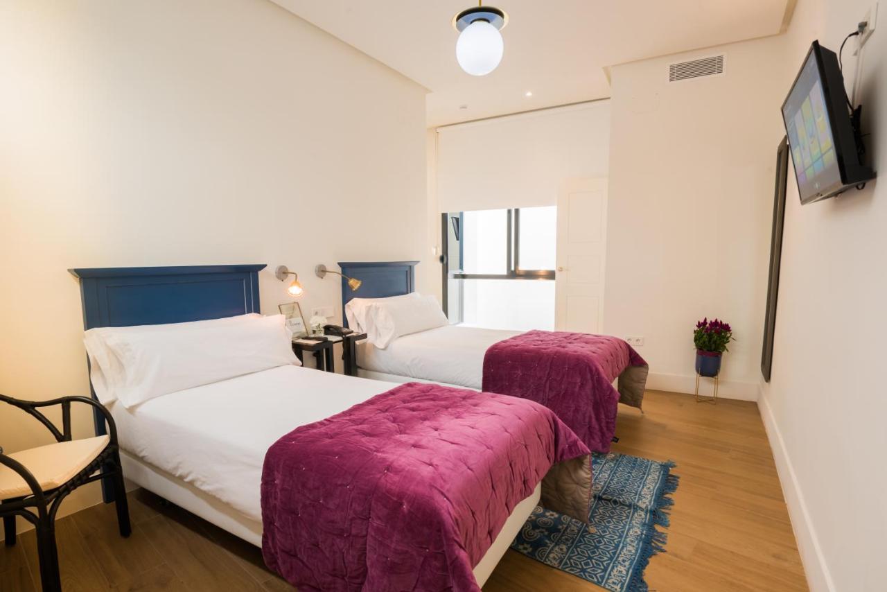 Nuea Cicerone Hotel Севиля Екстериор снимка